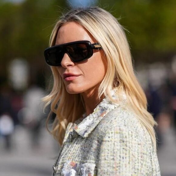 Bottega Veneta Shield Sunglasses – Black Frame / Grey Lens (BV1281S 001) - Picture 12 of 14